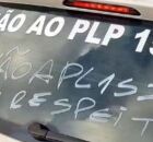 Protesto de motoristas por aplicativo na &aacute;rea central do Recife.