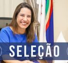 Raquel Lyra assinando documento. Foto: Divulga&ccedil;&atilde;o.