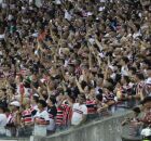 Torcida do Santa Cruz na Arena de Pernambuco.
