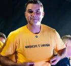 Senador Fl&aacute;vio Bolsonaro em pr&eacute;-campanha presidencial.