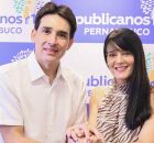 Silvio Costa Filho ao lado de Karina Paiva