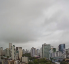 Tempo nublado no Recife.