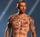 Adam Levine, vocalista da banda Maroon 5.