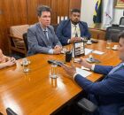 Deputado Eduardo da Fonte em reuni&atilde;o com o Simepe.