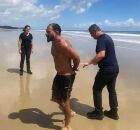 Pol&iacute;cia usou jetski para chegar at&eacute; o suspeito.