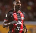 O Vit&oacute;ria atropela o ABC na semifinal da Copa do Nordeste.