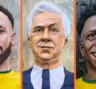 Bonecos de Neymar (esq.), Carlo Ancelotti e Vini Jr.