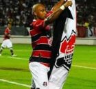Bras&atilde;o, ex atacante do Santa Cruz.
