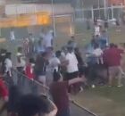 Cenas lament&aacute;veis: partida de futebol termina com briga generalizada entre jogaodres e torcedores