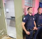 Casal de idosos &eacute; flagrado fazendo sexo em banheiro p&uacute;blico; homens tinham 70 e 79 anos