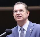 Deputado federal S&oacute;stenes Cavalcante.