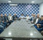 Entre os pontos debatidos, est&aacute; a inclus&atilde;o de coron&eacute;is da reserva da PMPE e do Corpo de Bombeiros Militar na legisla&ccedil;&atilde;o que extingue as faixas salariais das corpora&ccedil;&otilde;es.