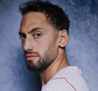 Hakan &Ccedil;alhanoglu &eacute; o capit&atilde;o da Sele&ccedil;&atilde;o Turca na Copa do Mundo.