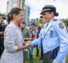 Governadora Raquel Lyra com oficial da PMPE