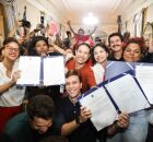 Raquel Lyra autoriza constru&ccedil;&atilde;o de 736 moradias no Recife e entrega 87 novas ambul&acirc;ncias