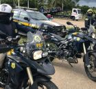Jovem tenta roubar moto da PRF para "farmar aura" e acaba preso