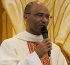 Padre brasileiro excomungado alega retalia&ccedil;&atilde;o do Vaticano ap&oacute;s denunciar "macumba dentro de igrejas"