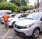 Elcione ramos entra ve&iacute;culos em Igarassu.