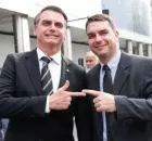 Bolsonaro e Fl&aacute;vio Bolsonaro