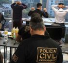 Pol&iacute;cia Civil prende 13 suspeitos de aplicar golpes financeiros em Pernambuco