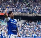 Cruzeiro enfrenta a Chapecoense.