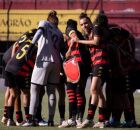 Sport feminino vencem por 2 a 0 e se aproximam de classifica&ccedil;&atilde;o na Copa do Brasil.