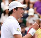 Jo&atilde;o Fonseca estreia no Masters 1000 de Montreal com vit&oacute;ria sobre Stefanos Tsitsipas, ex-top3 do mundo