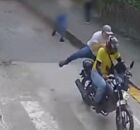 Dupla rouba jovem no Recife