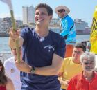 O v&iacute;deo mostra o candidato ao Governo de Pernambuco durante uma barqueata no Rio Capibaribe. 