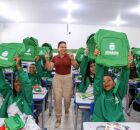 Prefeita Professora Elcione Ramos em escola de Igarassu