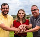 &Aacute;lvaro Porto (MDB) com o filho e Mar&iacute;lia Arraes 