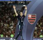 Bruno Pivetti na cerim&ocirc;nia de premia&ccedil;&atilde;o na final.
