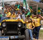 Coronel Feitosa em evento com crian&ccedil;as. 