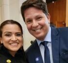 M&aacute;rio Frias, ex-secret&aacute;rio no governo Bolsonaro e Karina Gama, dona da produtora respons&aacute;vel pela realiza&ccedil;&atilde;o do filme "Dark Horse".