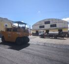 P&aacute;tio da Feira de Gravat&aacute; ganha nova pavimenta&ccedil;&atilde;o durante obras de requalifica&ccedil;&atilde;o.