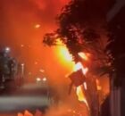 Cinco viaturas do Corpo de Bombeiros foram mobilizadas para combater as chamas durante a madrugada; n&atilde;o houve registro de v&iacute;timas.