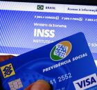 Cart&atilde;o e site da previd&ecirc;ncia social.