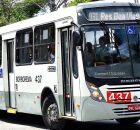 Passageira sofreu les&otilde;es na coluna ap&oacute;s uma freada brusca dentro de um &ocirc;nibus no Recife.