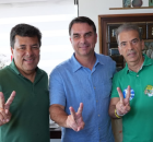 Mendon&ccedil;a, Fl&aacute;vio Bolsonaro e Alberto Feitosa