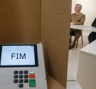 Cabine de vota&ccedil;&atilde;o.