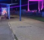 Homem jogou mochila suspeita em parada de &ocirc;nibus.