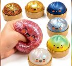 Squishy Dumpling possuem cores transl&uacute;cidas, glitter e um rosto desenhado. 