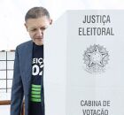Presidente do TSE, Nunes Marques, vota em Bras&iacute;lia.
