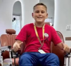 Pablo Silva, conhecido na regi&atilde;o como "Barbeiro Mirim".