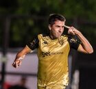 De Pena marcou o gol da vit&oacute;ria do Le&atilde;o contra o Athletic.