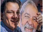 Fernando Haddad com máscara de Lula.