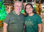 Prefeito de Gravat&aacute; e esposa, Viviane Facundes.