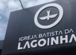 A denomina&ccedil;&atilde;o, liderada pelo pastor Andr&eacute; Valad&atilde;o, possui mais de 700 filiais no Brasil e no exterior.