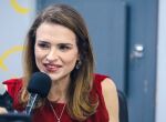 Mar&iacute;lia Arraes durante sabatina.