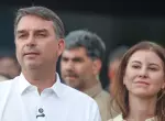 Avi&atilde;o com Fl&aacute;vio Bolsonaro segue para Miami ap&oacute;s passagem pelo Equador.